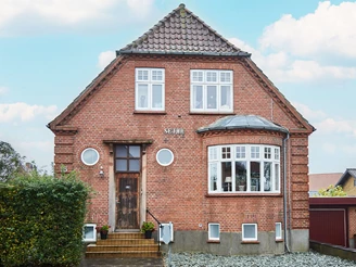 velfac classic exterior2 1600x902