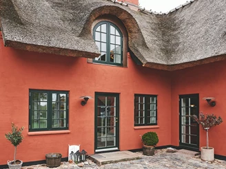 velfac classic exterior3 1600x902