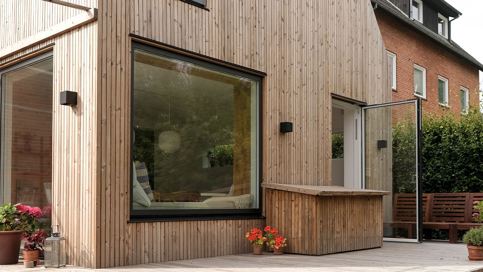 velfac200 exterior1 1600x902