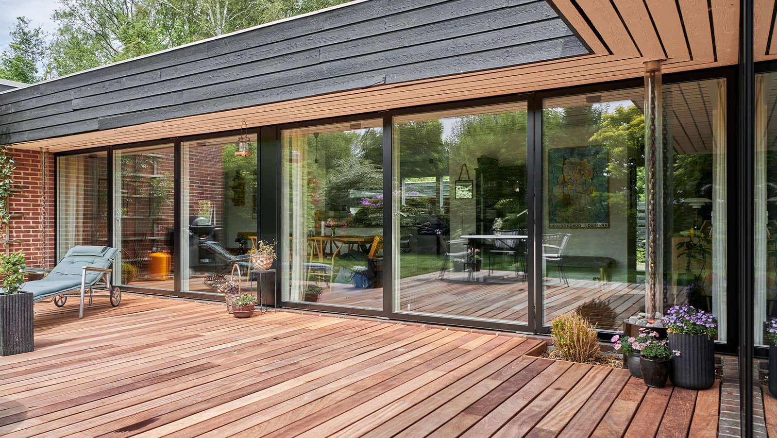 velfac200 exterior4 1600x902