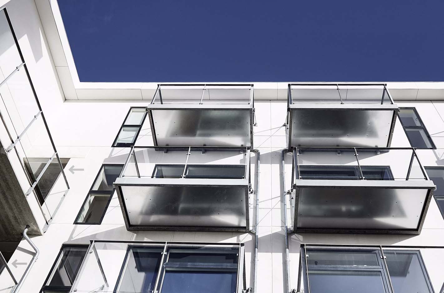 brand textimage 782x516