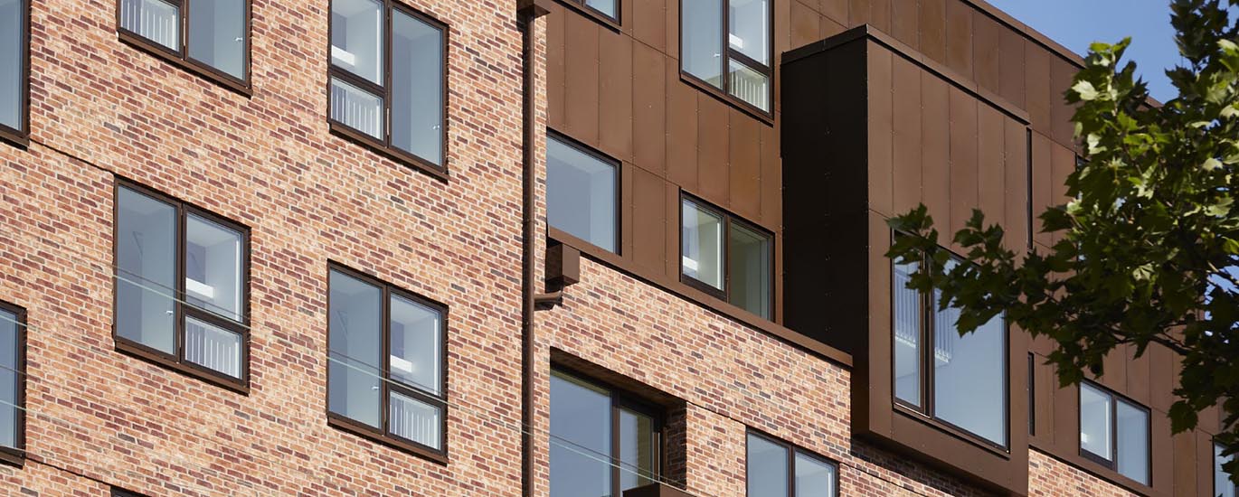 St&oslash;jd&aelig;mpning