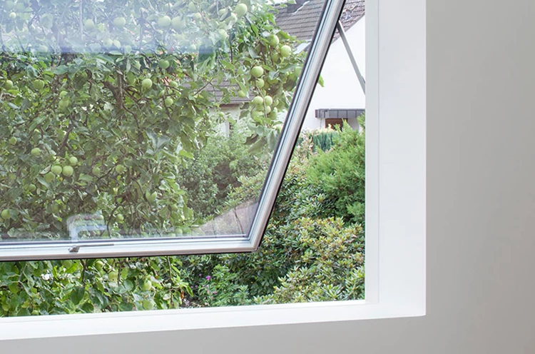 Slim frame window design - VELFAC