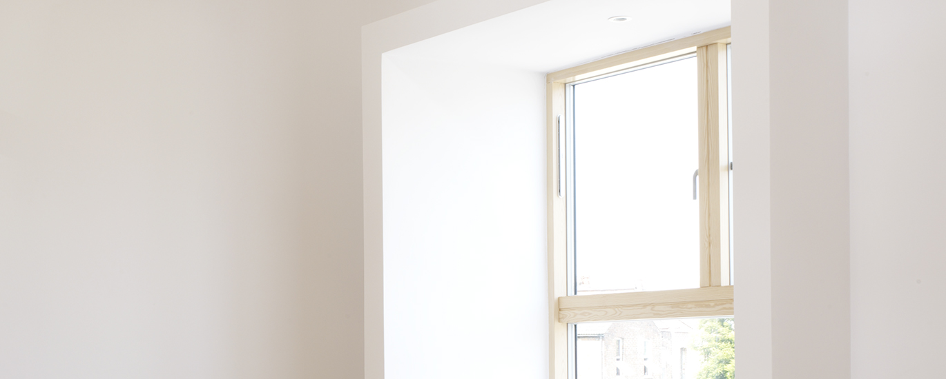 side guided window3 breaker 1370x550