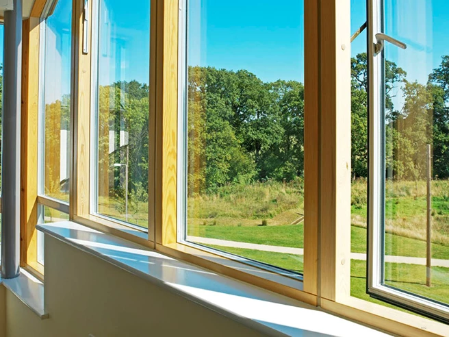 Side guided windows - VELFAC