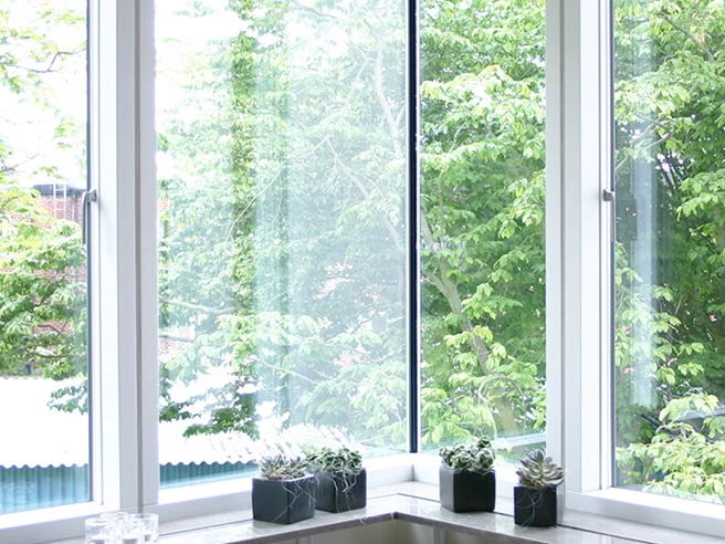 Side guided windows - VELFAC
