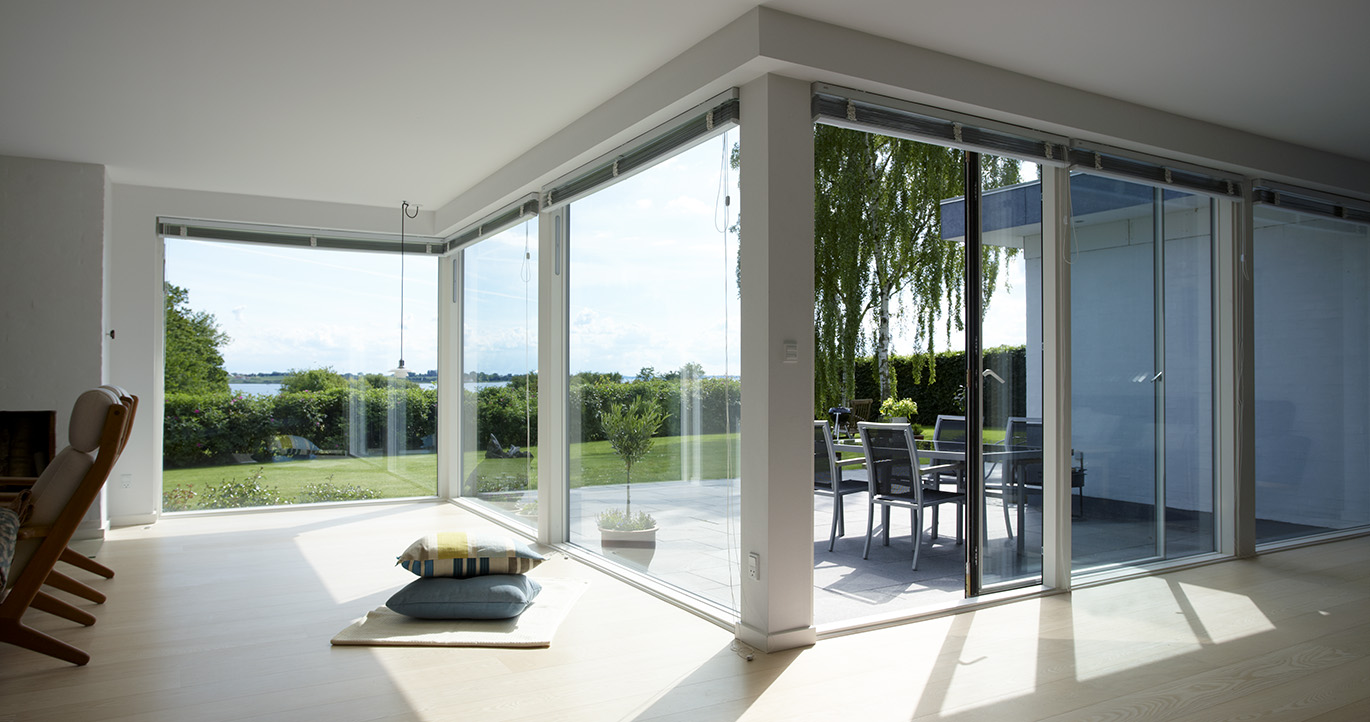 corner windows1 hero 1370x722