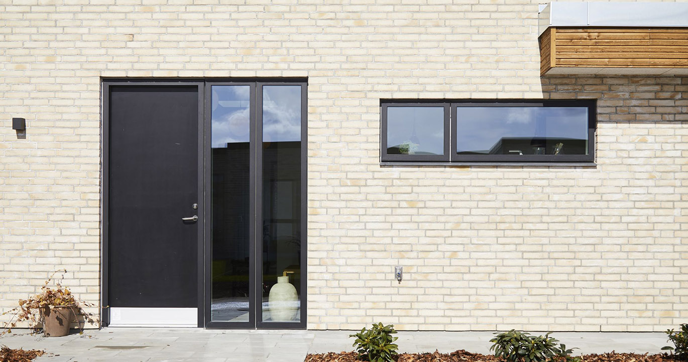 oblong windows3 1370x722