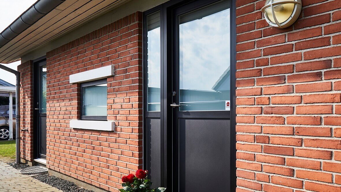 panelled door velfac cta 1370x722 1