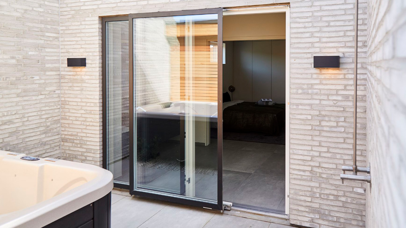 single sliding door velfac7 cta 1370x722