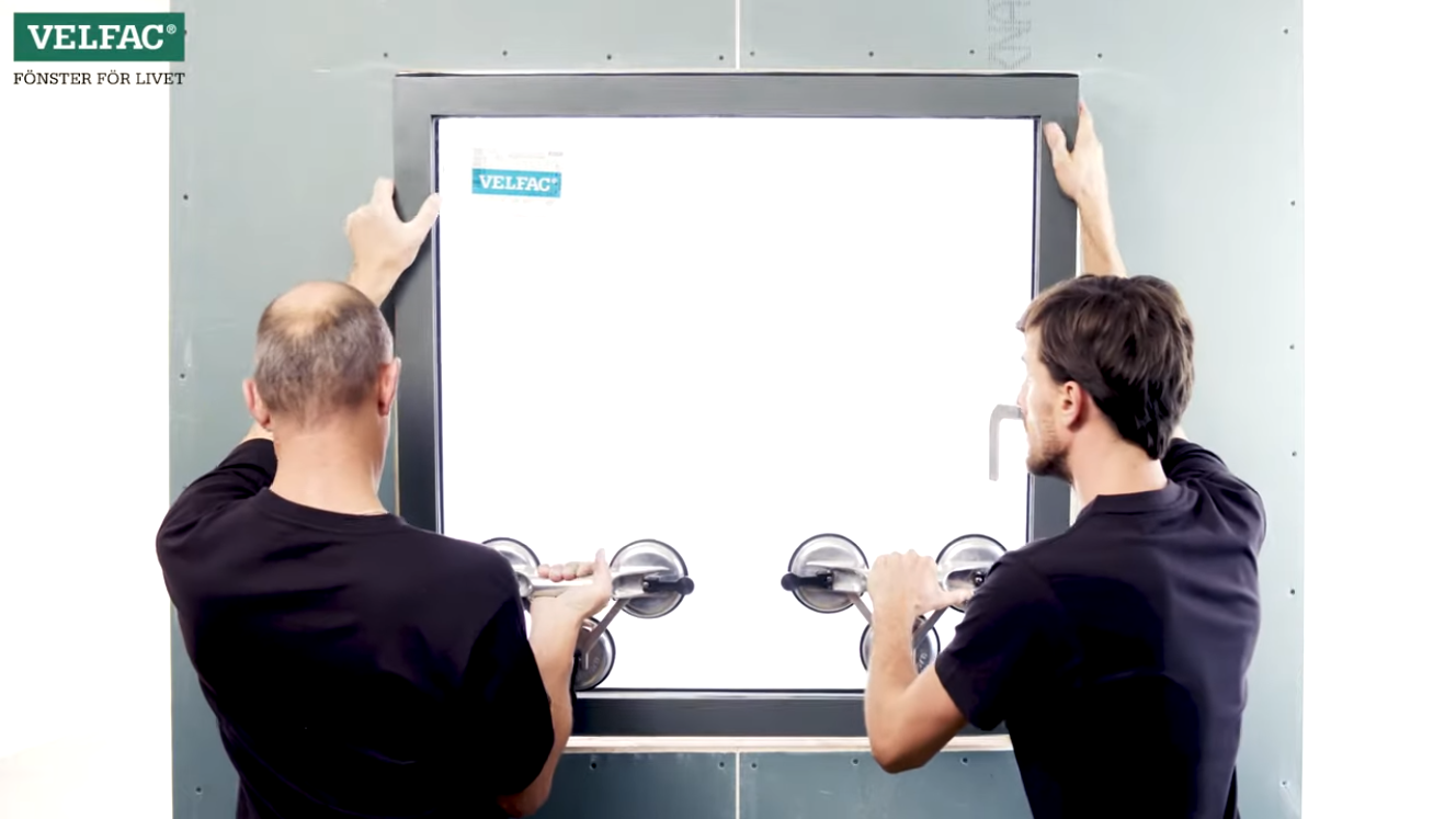 sa installeras velfac 200 energy fonster i tra tegel och putsad fasad